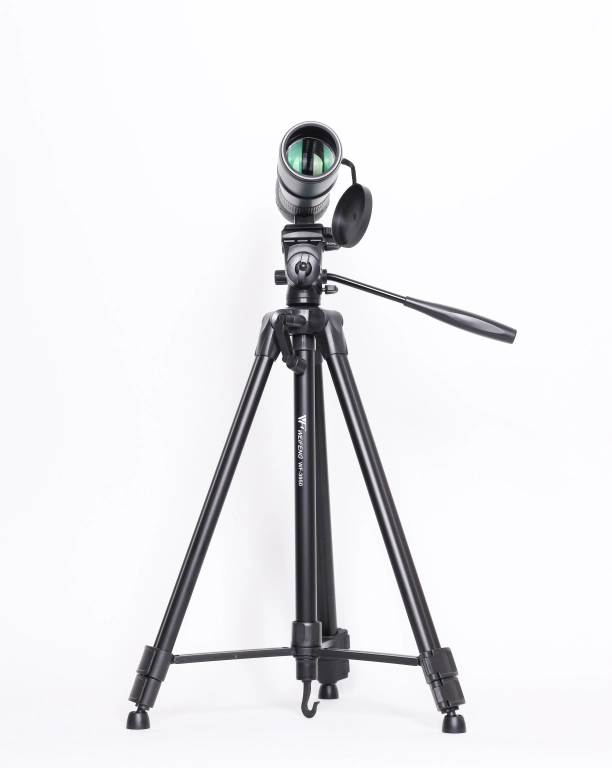 FOCUS NORDIC  Focus Outdoor 15-45x60 incl. tripod WF3950 s.n. 001