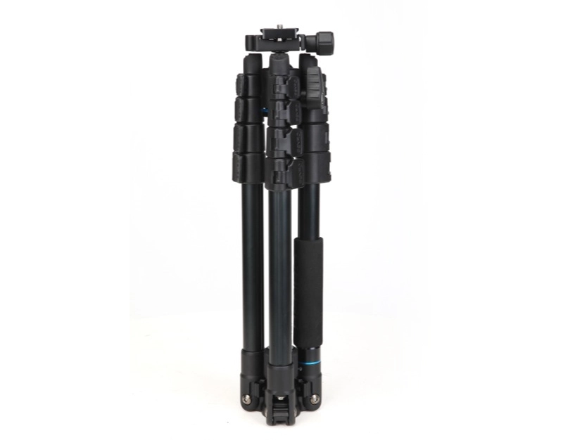 Statyw Benro iT15 Traveller Kit (głowica IH0+torba)