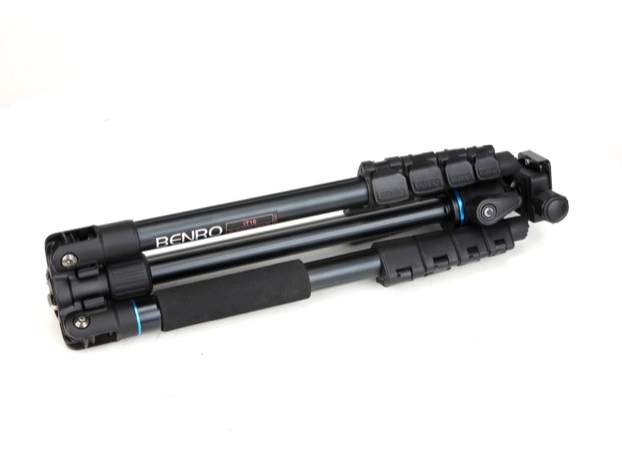 Statyw Benro iT15 Traveller Kit (głowica IH0+torba)