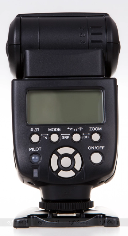 Lampa błyskowa Yongnuo YN-560III z LCD (stopka uniwersalna)