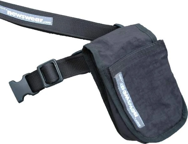Newswear Outlet Strobe Press Pouch - pokrowiec 