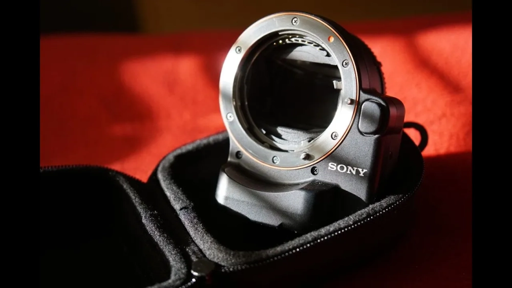 Sony LA-EA4 adapter