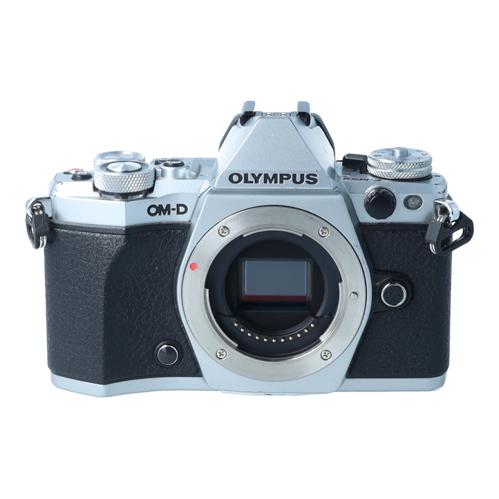 Aparat UŻYWANY Olympus OM-D E-M5 Mark II body srebrny s.n. BFKA95152