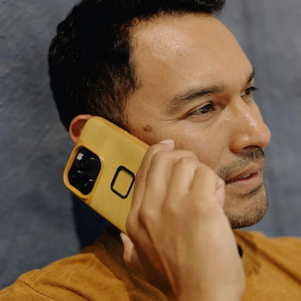 Peak Design Mobile Everyday Fabric Case etui do iPhone 15 Pro v2 żółte