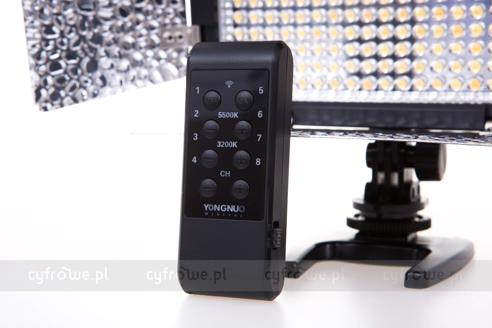 Lampa LED Yongnuo YN-300 III Bicolor 3200-5500K