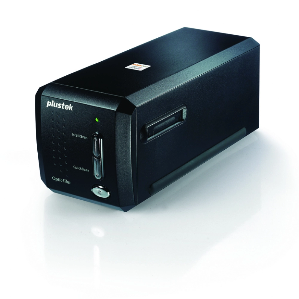 Skaner Plustek OpticFilm 8200i SilverFast Ai do slajdów i negatywów 