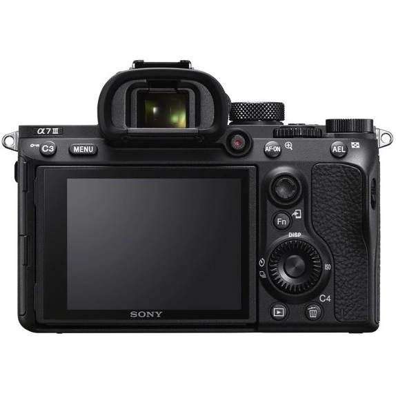 Aparat cyfrowy Sony A7 III + 24-105 mm f/4.0 (ILCE7M3GBDI.EU)