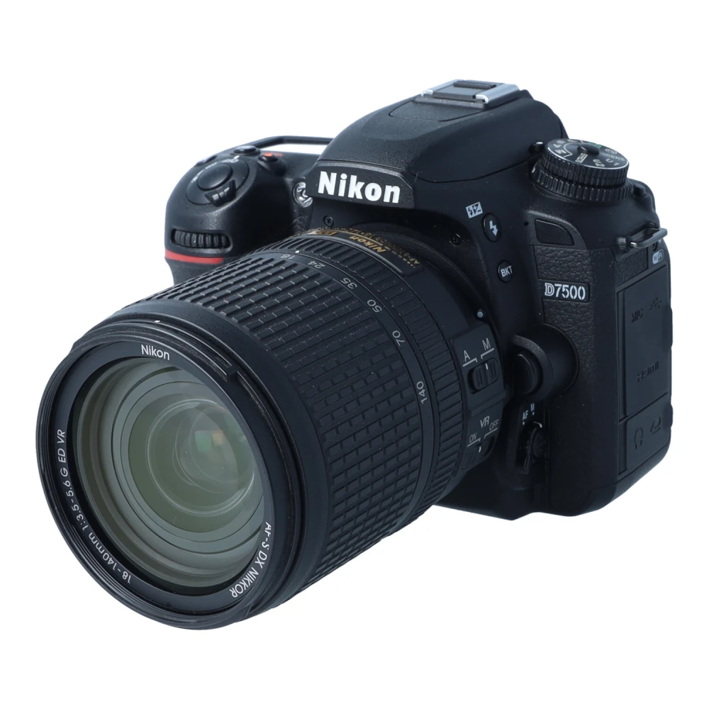Aparat UŻYWANY Nikon D7500 + ob. 18-140 VR s.n. 6061824-70191380