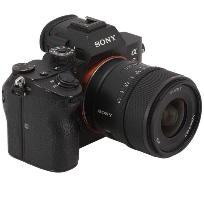 Obiektyw Sony E 15 mm f/1.4 G (SEL15F14G)