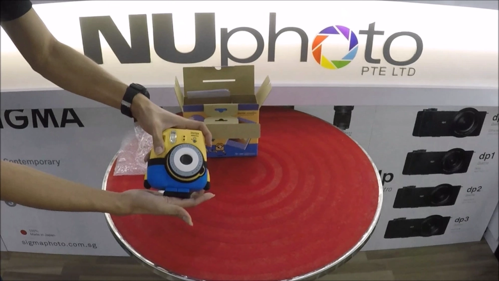 Aparat FujiFilm Instax Minion Mini 8 