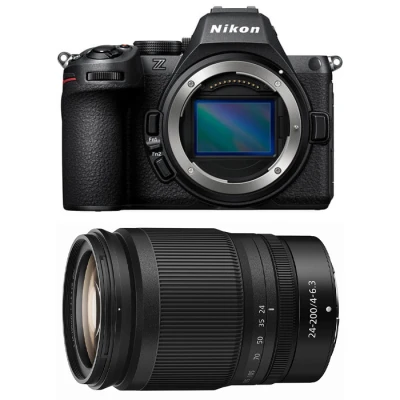 Nikon Z5II + 24-200 mm