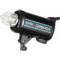 Lampa studyjna Godox QS600II mocowanie Bownes