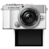 Aparat cyfrowy OM System E-P7 biały + ob. 14-42 EZ srebrny