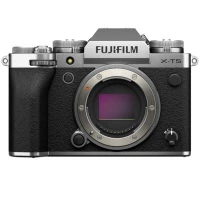 Aparat cyfrowy FujiFilm X-T5 srebrny body