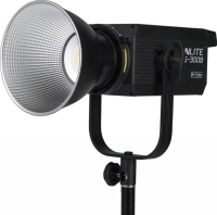 Lampa LED NANLITE FS-300B Bicolor 2700-6500K Spot Light Bowens