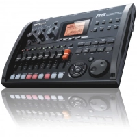 Zoom R8 8-ścieżkowy rejestrator, samplerem i interfejsem audio