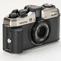 Pentax 17