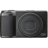 Aparat cyfrowy Ricoh GR III 