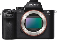Aparat cyfrowy Sony A7 III - zestaw do fotografii w stomatologii