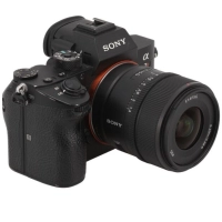 Obiektyw Sony E 15 mm f/1.4 G (SEL15F14G)