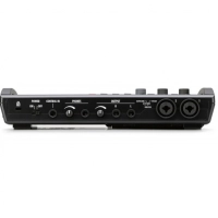 Zoom R8 8-ścieżkowy rejestrator, samplerem i interfejsem audio