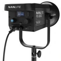 Lampa LED NANLITE FS-300C RGBW Spot Light Bowens